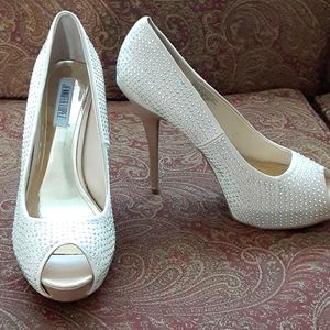 Jennifer Lopez stilettos